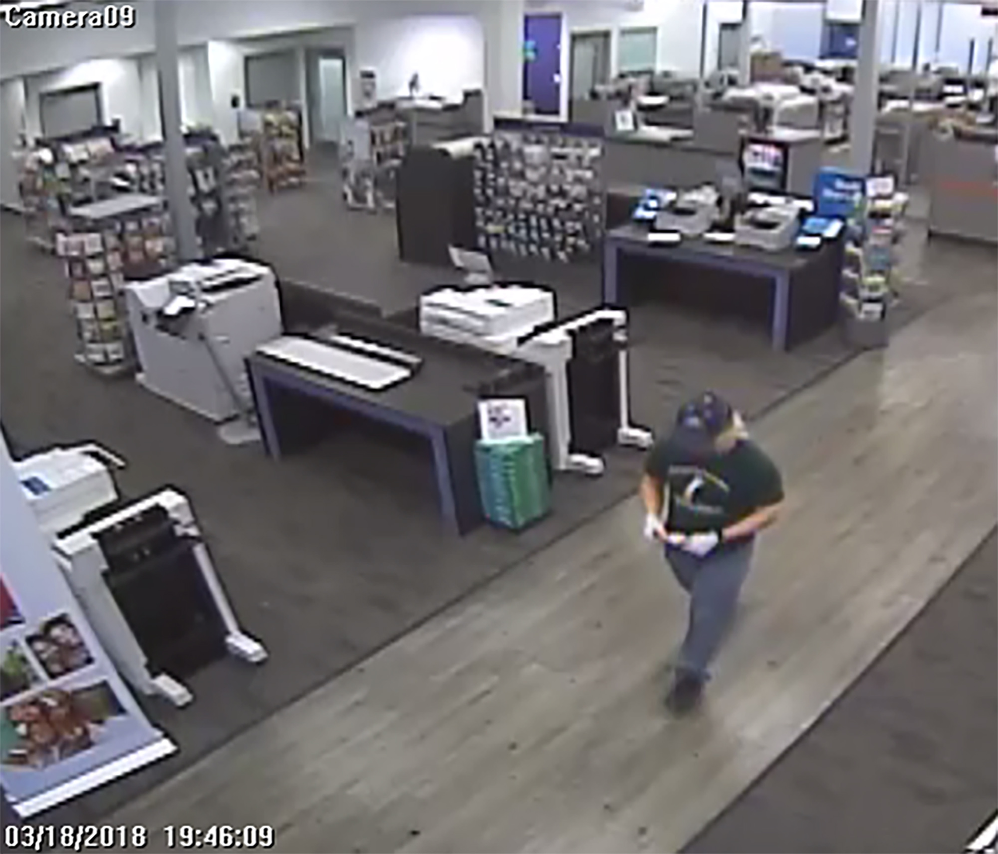 PHOTO: An image made from security camera footage appears to show a man identified by authorities as Austin bombing suspect Mark Conditt shipping two packages at a FedEx store on March 18, 2018.