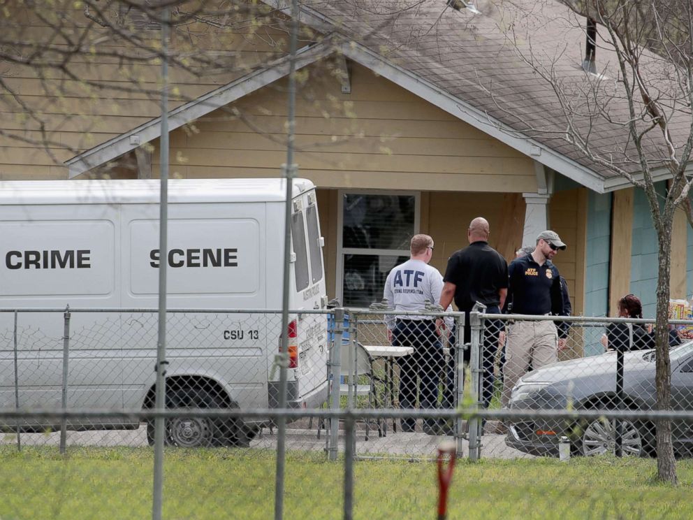 PHOTO: Law enforcement officials continue their investigation at the home of Mark Anthony Conditt, March 22, 2018, in Pflugerville, Texas.