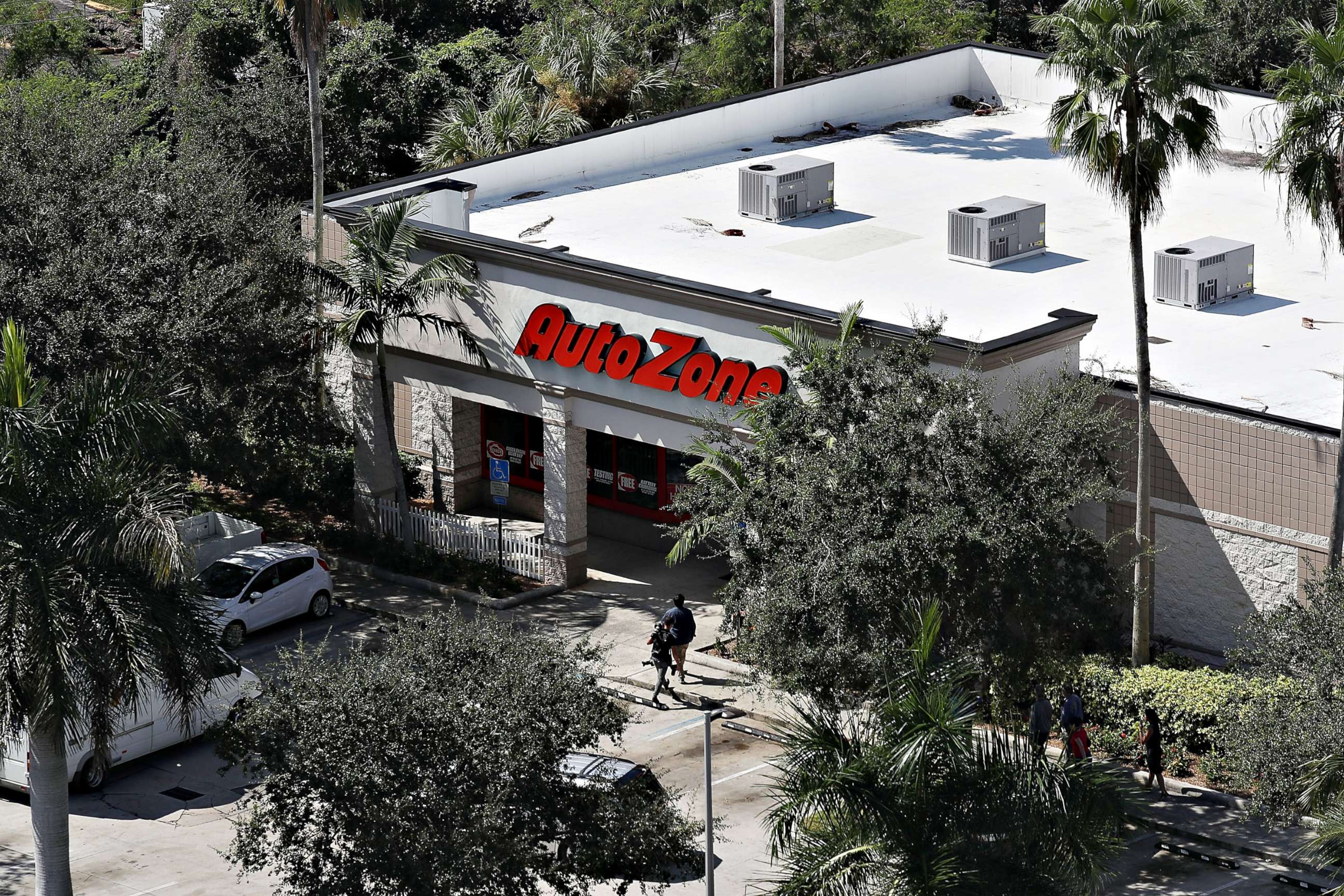 PHOTO: The AutoZone at 801 S. State Road 7 where Cesar Sayoc, a 56-year-old man from Aventura, Fla., was arrested in the possible connection with pipe bombs being mailed to critics of President Donald Trump on Oct. 26, 2018 in Plantation, Fla. 