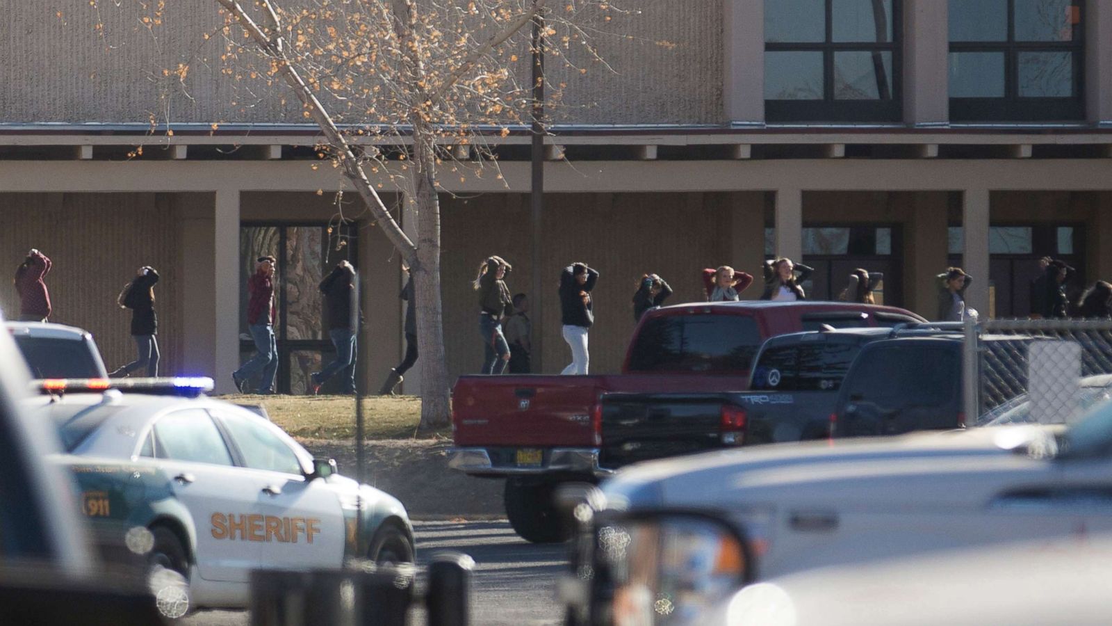 2 students killed in shooting at New Mexico school - Good Morning America