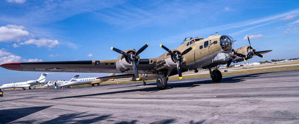 97-year-old WWII Veteran Takes Ride In B-17 Bomber To Celebrate Veteran ...