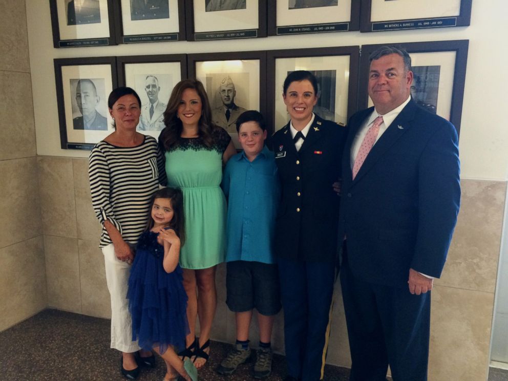 PHOTO: Army 1st Lt. Kathryn Bailey with her stepmom Siobhan Dwyer, siblings Brigid Bailey, Jessica Lallier, and Fionn Bailey, and father Thomas Bailey.