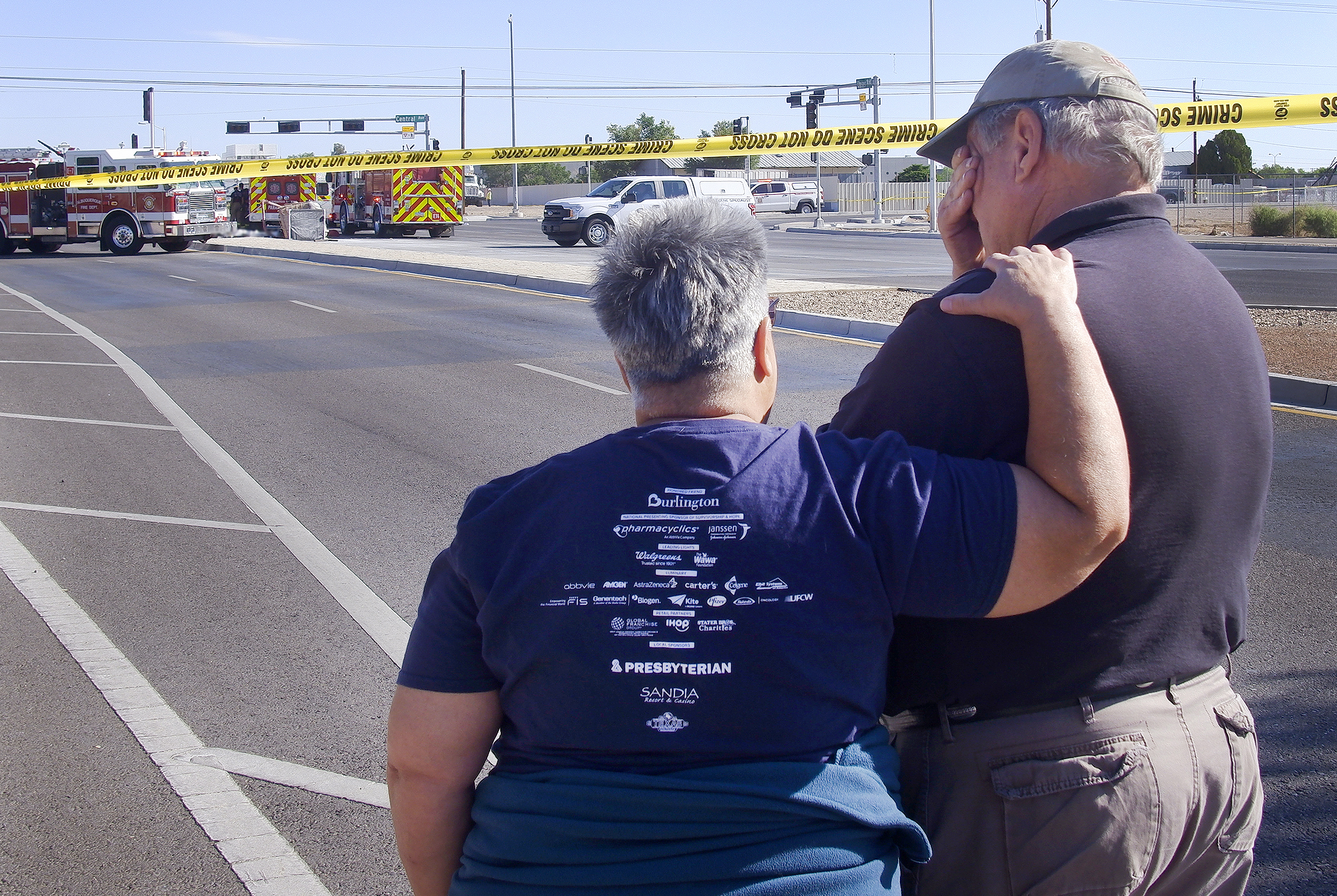 PHOTO: Pilot Ursula Richards, left, comforts fellow pilot Buzz Biernacki at the scene of the fatal hot-air balloon crash in Albuquerque, June 26, 2021.