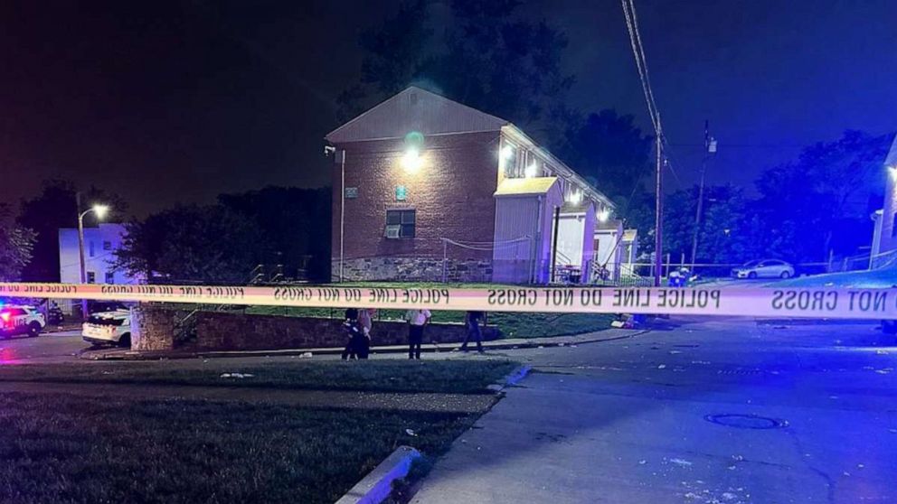 PHOTO: A "mass shooting incident" in Baltimore has left "multiple victims" in the Brooklyn Homes neighborhood in the southern district of the city, according to the Baltimore Police Department.