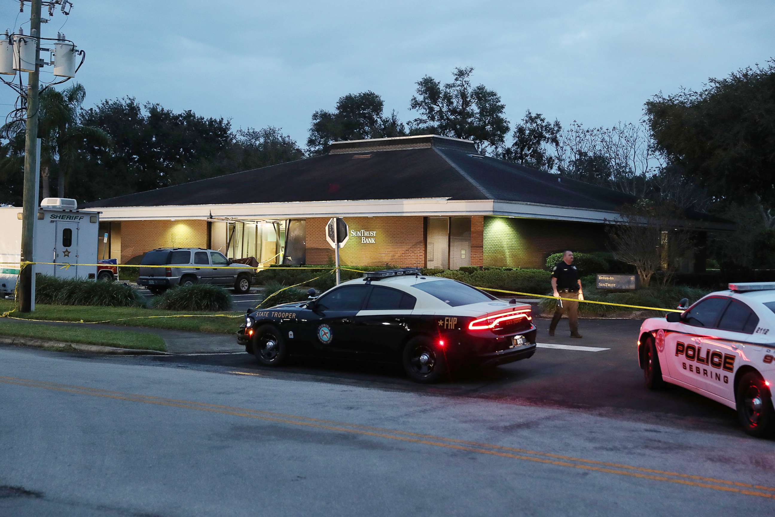 PHOTO: The SunTrust Bank branch is seen as law enforcement officials continue to investigate the scene Jan. 24, 2019 in Sebring, Fla.