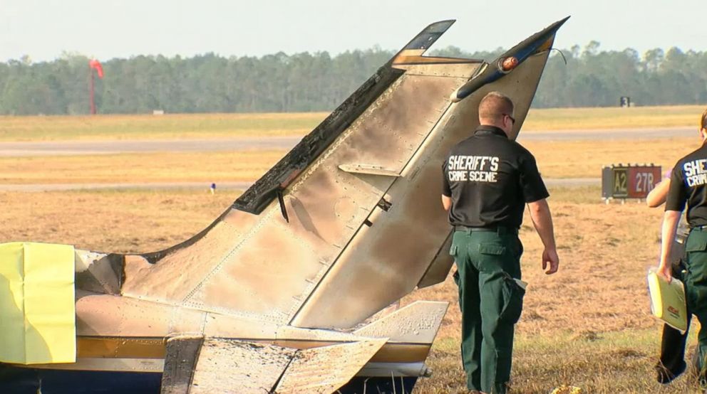 PHOTO: 'Several deaths' occurred after a twin-engine plane crashed at an airport in Bartow, Fla., on Dec. 24, 2017.