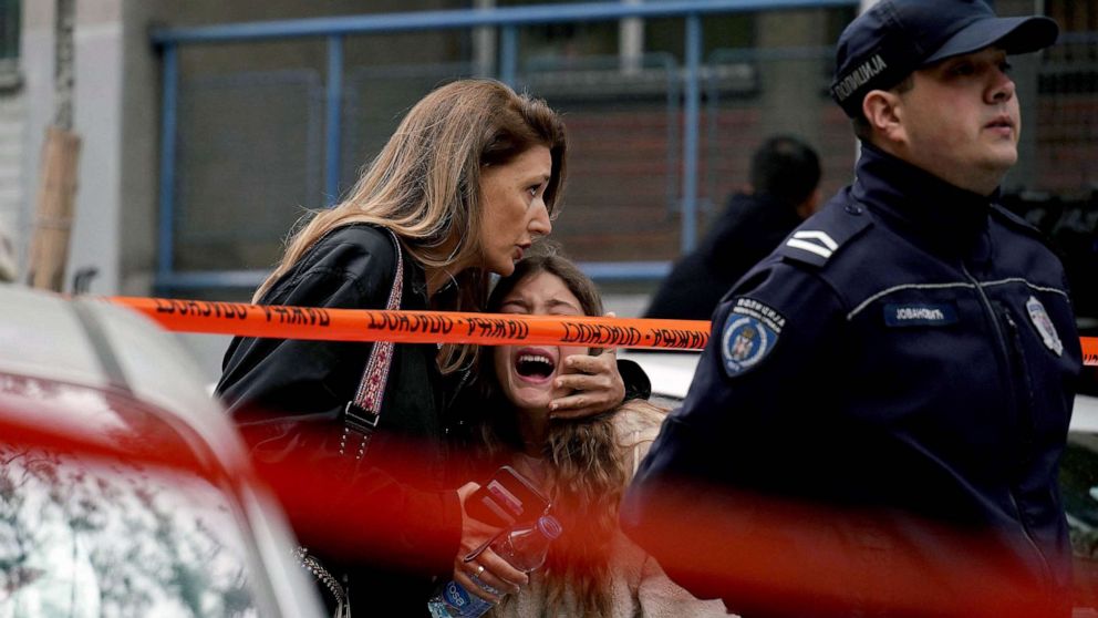 إطلاق نار على مدرسة في بلغراد: 9 قتلى على الأقل بعد أن فتح فتى النار