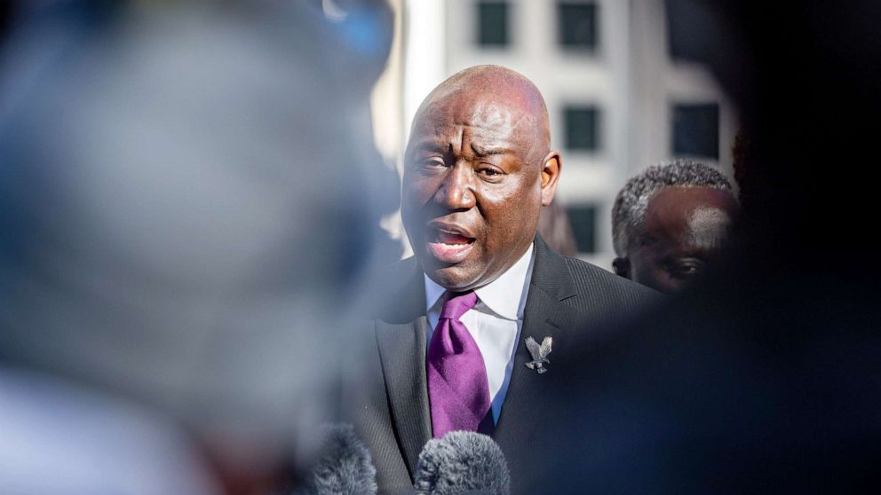 PHOTO: Attorney Ben Crump addresses the media before entering the courthouse in Savannah, Ga., Nov. 24, 2021.
