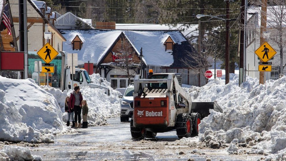 PHOTO: Big Bear Lake streets are still choked with snow following successive storms which blanketed San Bernardino Mountain communities, March 3, 2023 in Big Bear Lake, Calif.