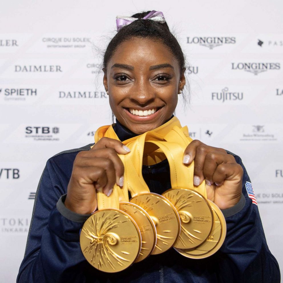 Simone Biles Becomes All Time Medal Earner At The 19 World Championships Abc News
