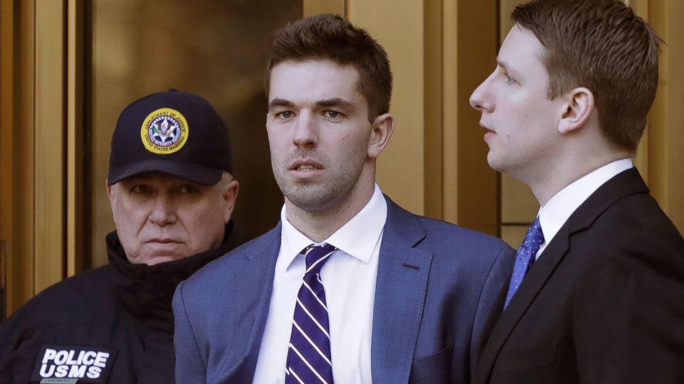 VIDEO: The organizer of the infamous Fyre Festival, a failed concert in the Bahamas in 2017 that went viral for its lack of success, has been charged with duping customers again.