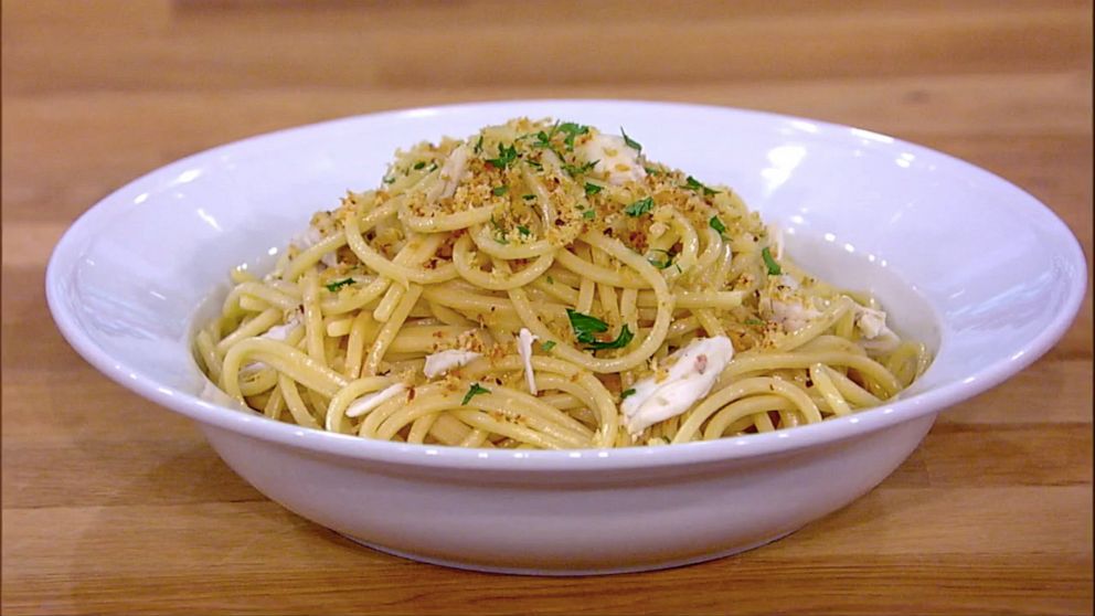 Bobby Flay's Calabrian Chile crab spaghetti will upgrade your lunch in