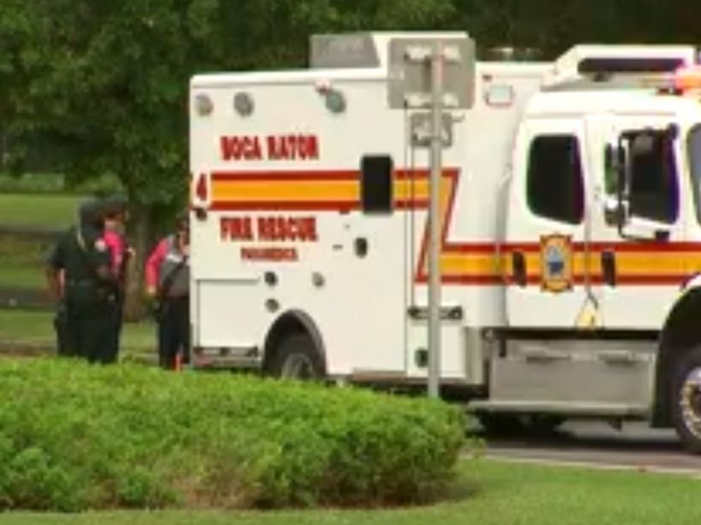 PHOTO: First responders arrive at The Town Center mall in Boca Raton, Fla., after reports of a shooting, Oct. 13, 2019.