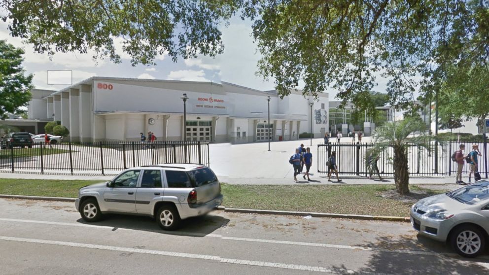 Florida authorities searching for gunman who shot, killed 15yearold