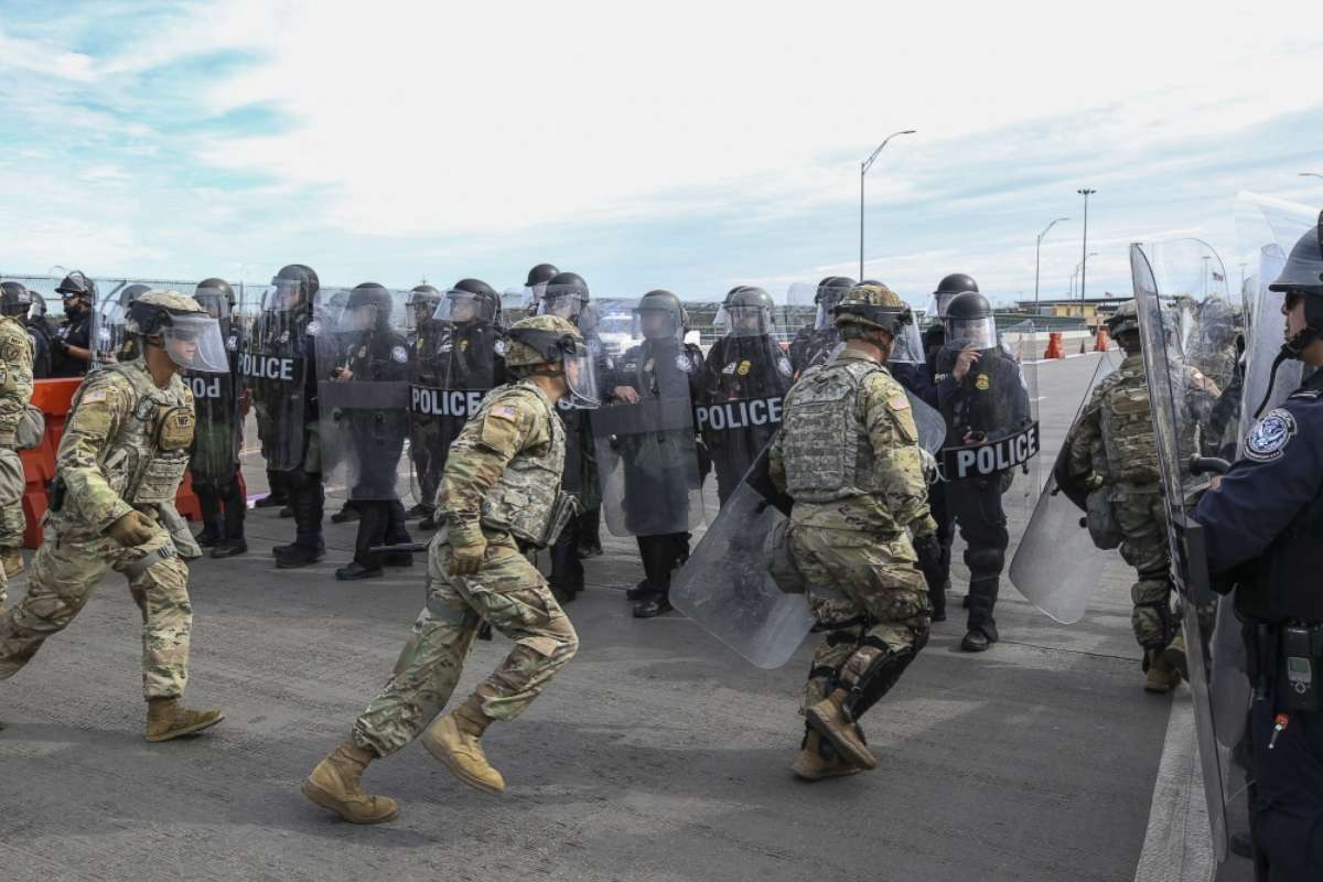 PHOTO: Soldiers with the 66th Military Police Company rehearse lane closures with U.S. Customs and Border Protection officers at the Camino Real International Bridge in Eagle Pass, Texas, Feb 7, 2019.