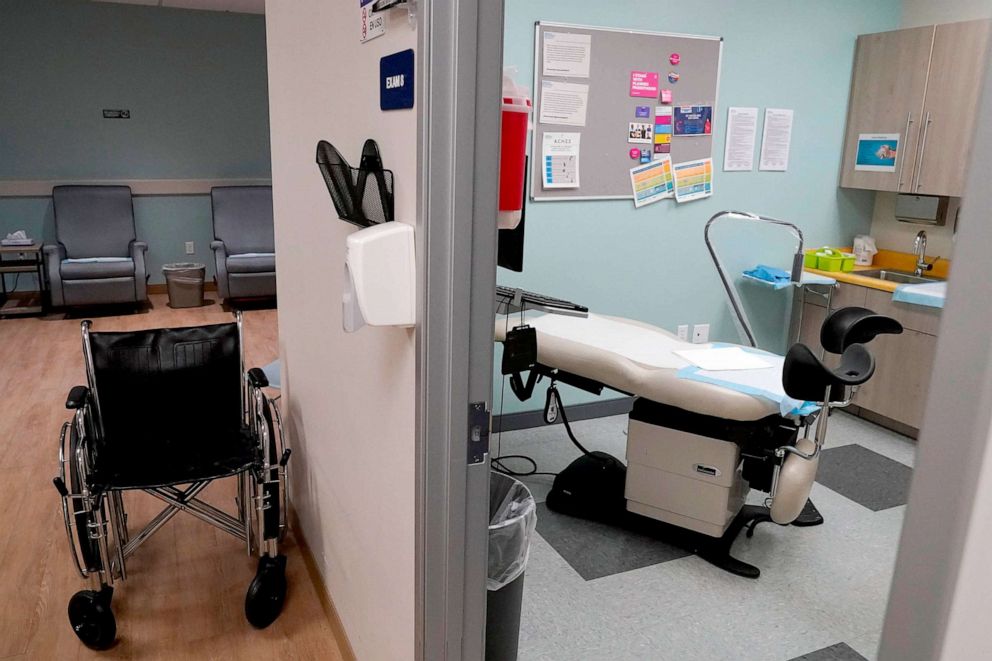 PHOTO: An unoccupied recovery area, left, and an abortion procedure room are seen at a Planned Parenthood Arizona facility in Tempe, Ariz., June 30, 2022.