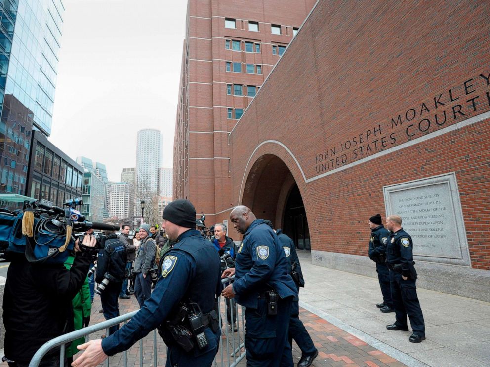 PHOTO: Police set up barricades at the John Joseph Moakley United States Courthouse during a hearing on the college admissions scandal on March 29, 2019, in Boston.