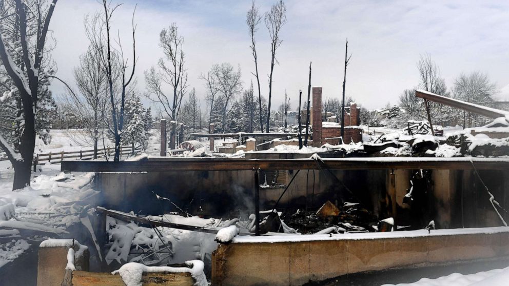 Colorado Families Begin To Pick Up Pieces Following Winter Wildfire   Boulder Fire Aftermath 01 Gty Jef 220102 1641141328978 HpMain 16x9 992 