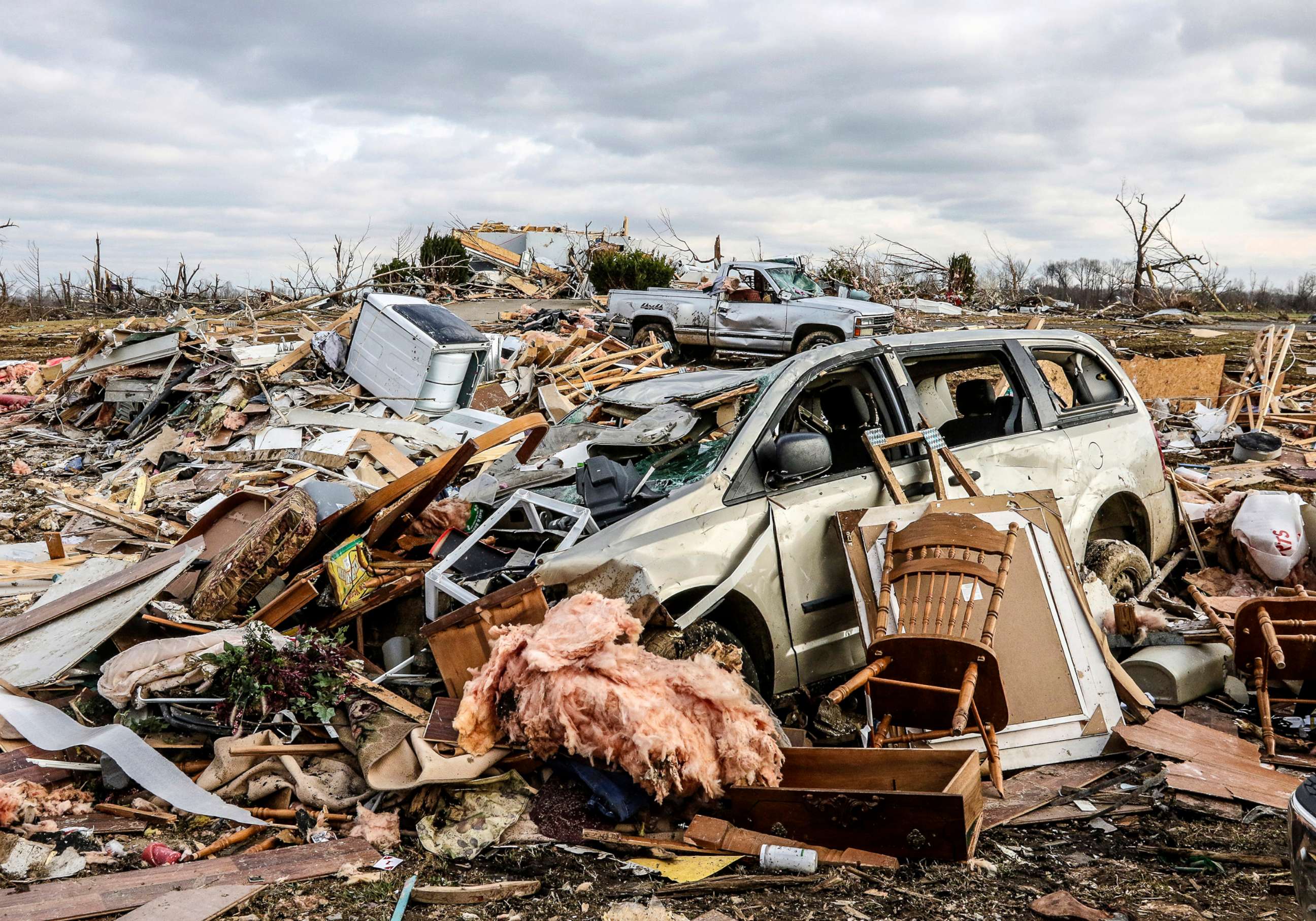 Over 70 feared dead as 22 reported tornadoes rip through South, Midwest