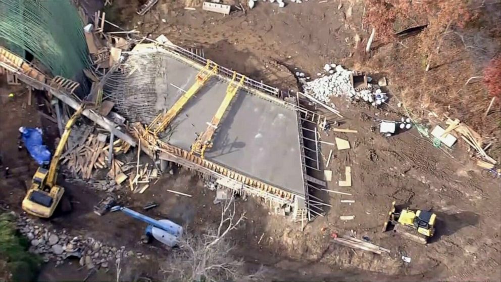 PHOTO: Authorities said one person has died after a bridge under construction collapsed near Kansas City, Missouri on October 26, 2022.