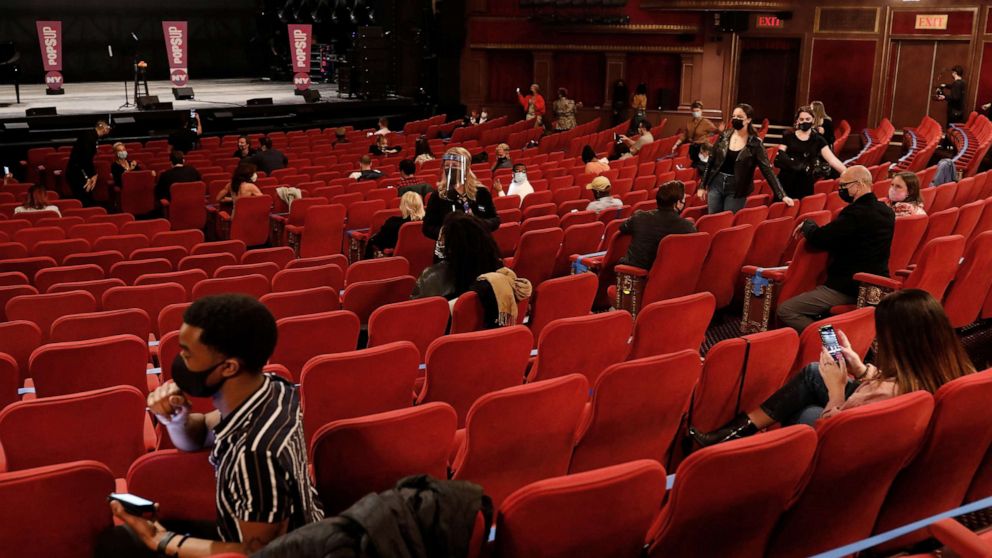 PHOTO: Guests arrive for a NY PopsUp event at the Broadway Theatre on April 10, 2021 in New York City.