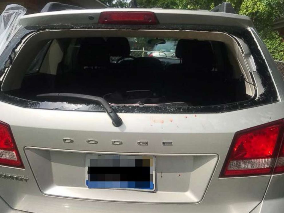 PHOTO: Lacey Guyton said she broke her cars back windshield after her child was locked inside in Michigan, Aug. 18, 2018.