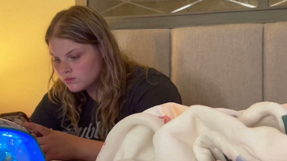 PHOTO: Brooke Alexander, 19, gave birth to twins after Texas passed its abortion ban.