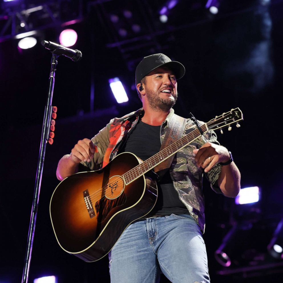 Country Music's Hottest Hunks: Photos