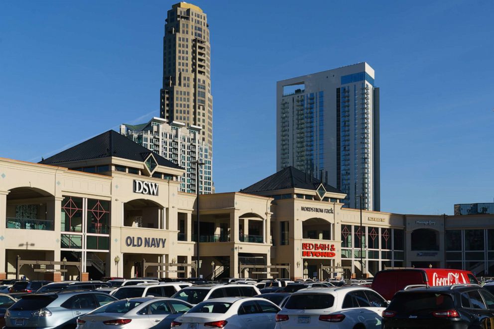 PHOTO: A shopping center in the Buckhead neighborhood of Atlanta, on Friday, Dec. 3, 2021. 