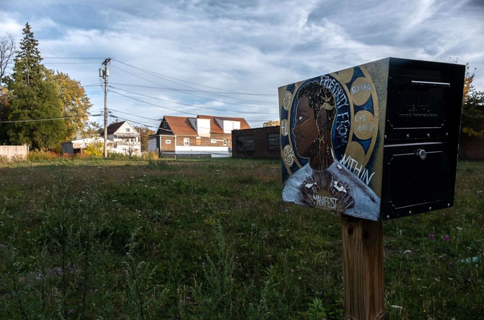 PHOTO: An empty lot down the street from the Tops market has been empty for over 20 years on the east side of Buffalo, N.Y.