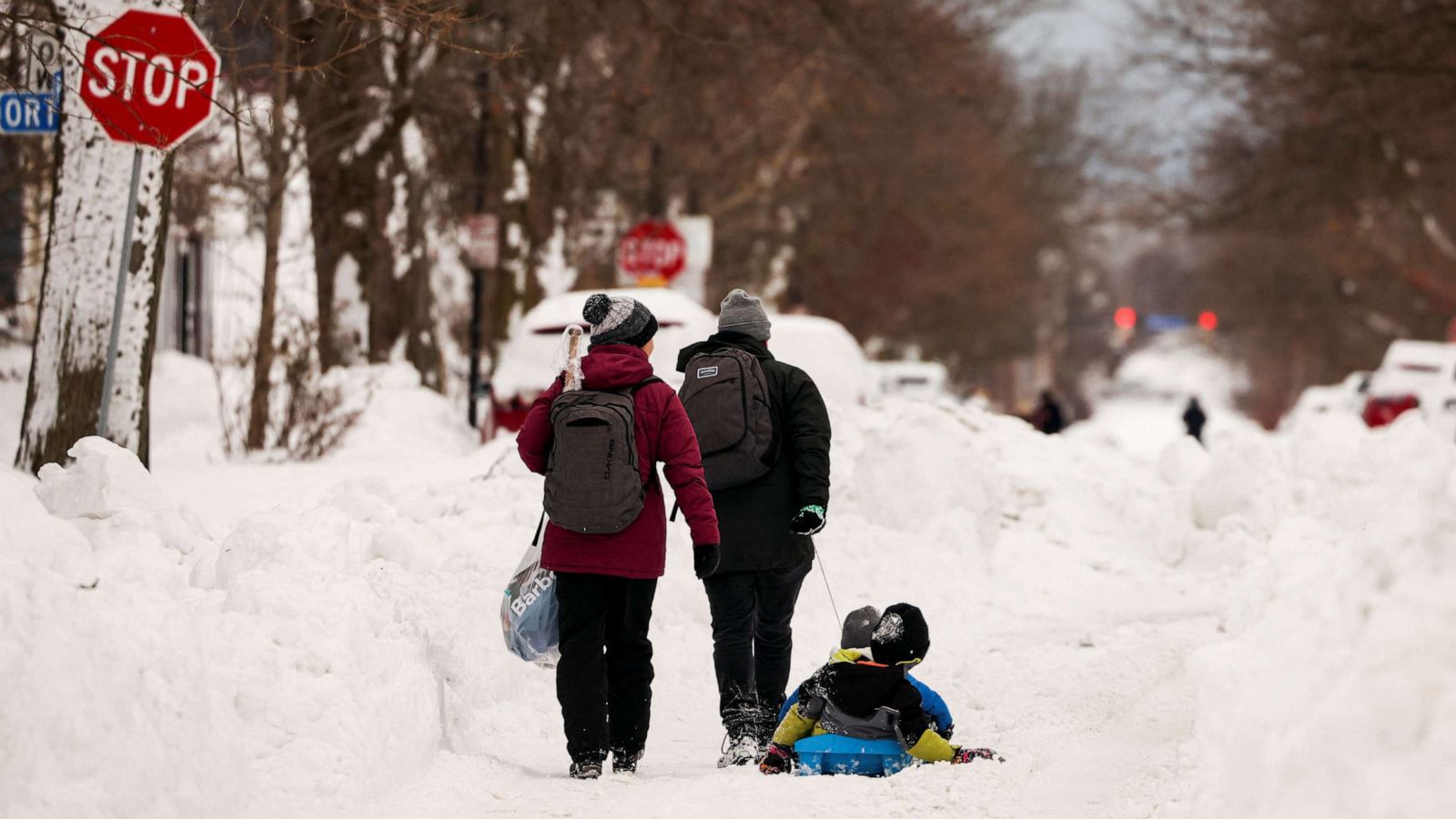 Snow pummels western New York as metro Buffalo digs out from up to