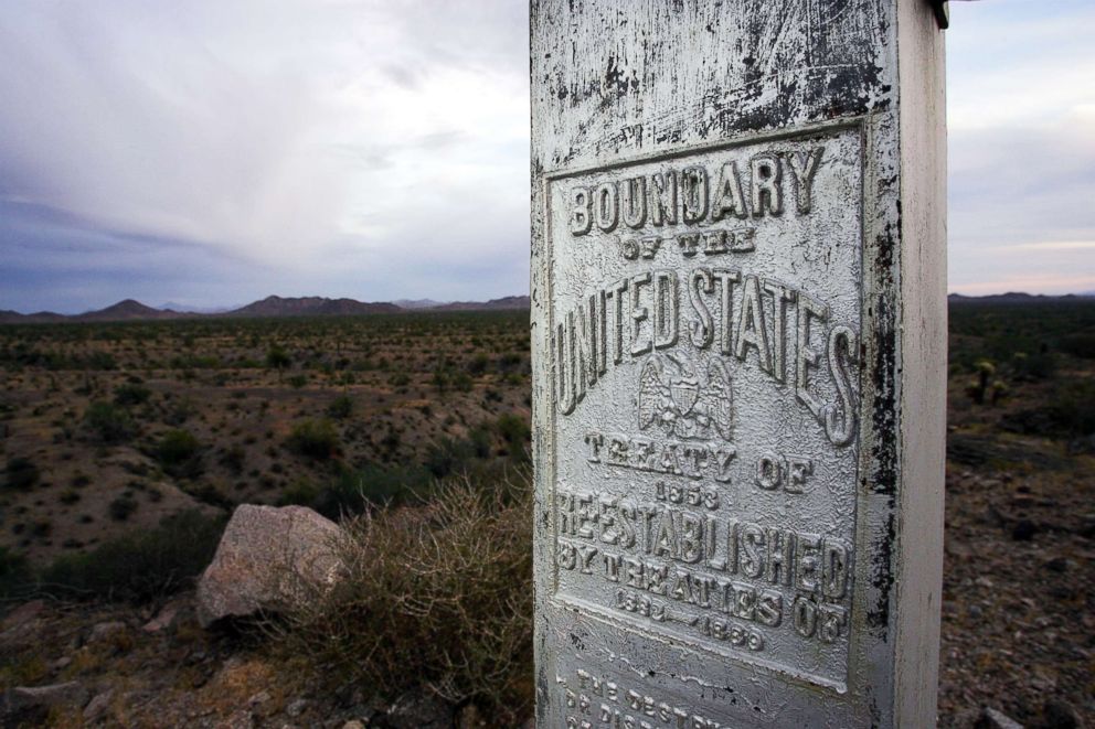 PHOTO: A monument marks the boundary between Mexico and the United States at the Cabeza Prieta National Wildlife Reserve on March 27, 2006 near Ajo, Arizona.