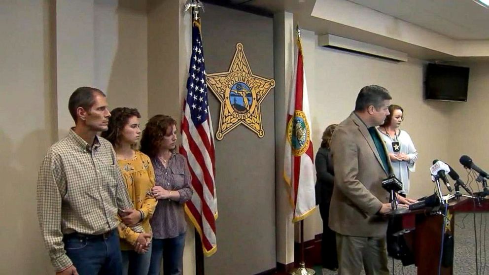 PHOTO: A 17-year-old Florida teenager Caitlyn Frisina is seen with her parents at a press conference after she was found with 27 year-old Rian Rodriguez, Dec. 4, 2017 in Columbia County, Florida. 