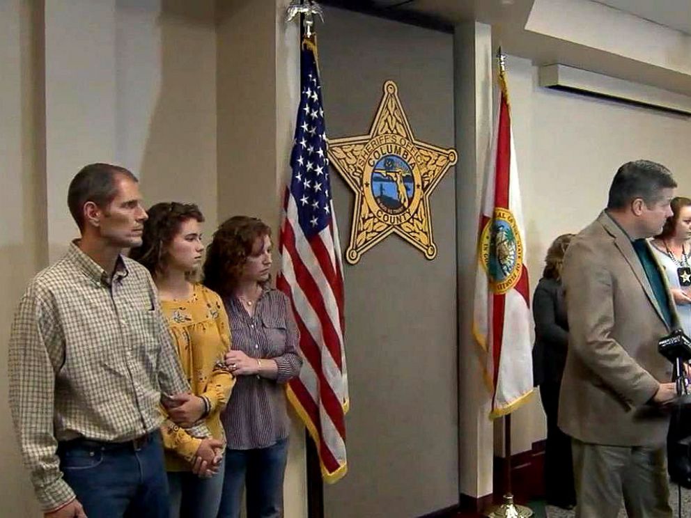 PHOTO: A 17-year-old Florida teenager Caitlyn Frisina is seen with her parents at a press conference after she was found with 27 year-old Rian Rodriguez, Dec. 4, 2017 in Columbia County, Florida.
