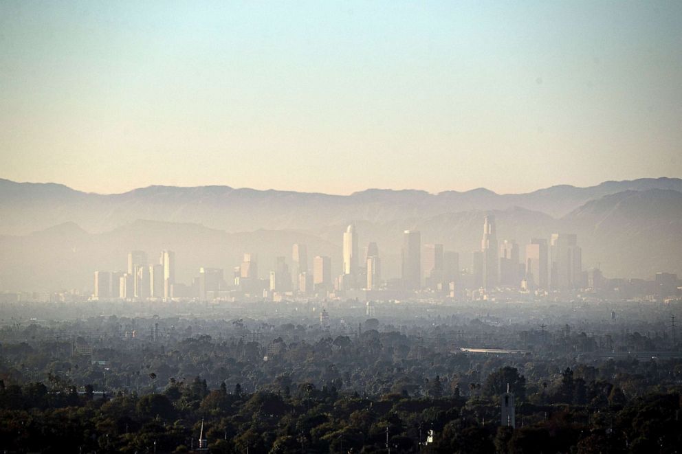 PHOTO: A layer of smog covers Downtown and the nearby areas in Los Angeles, August 14, 2019.