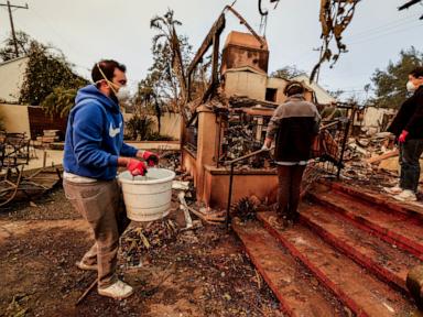 California wildfires prompt acts of generosity among residents