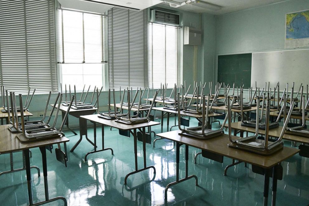 PHOTO: An empty classroom is seen at Hollywood High School, Aug. 13, 2020, in Hollywood, Calif.