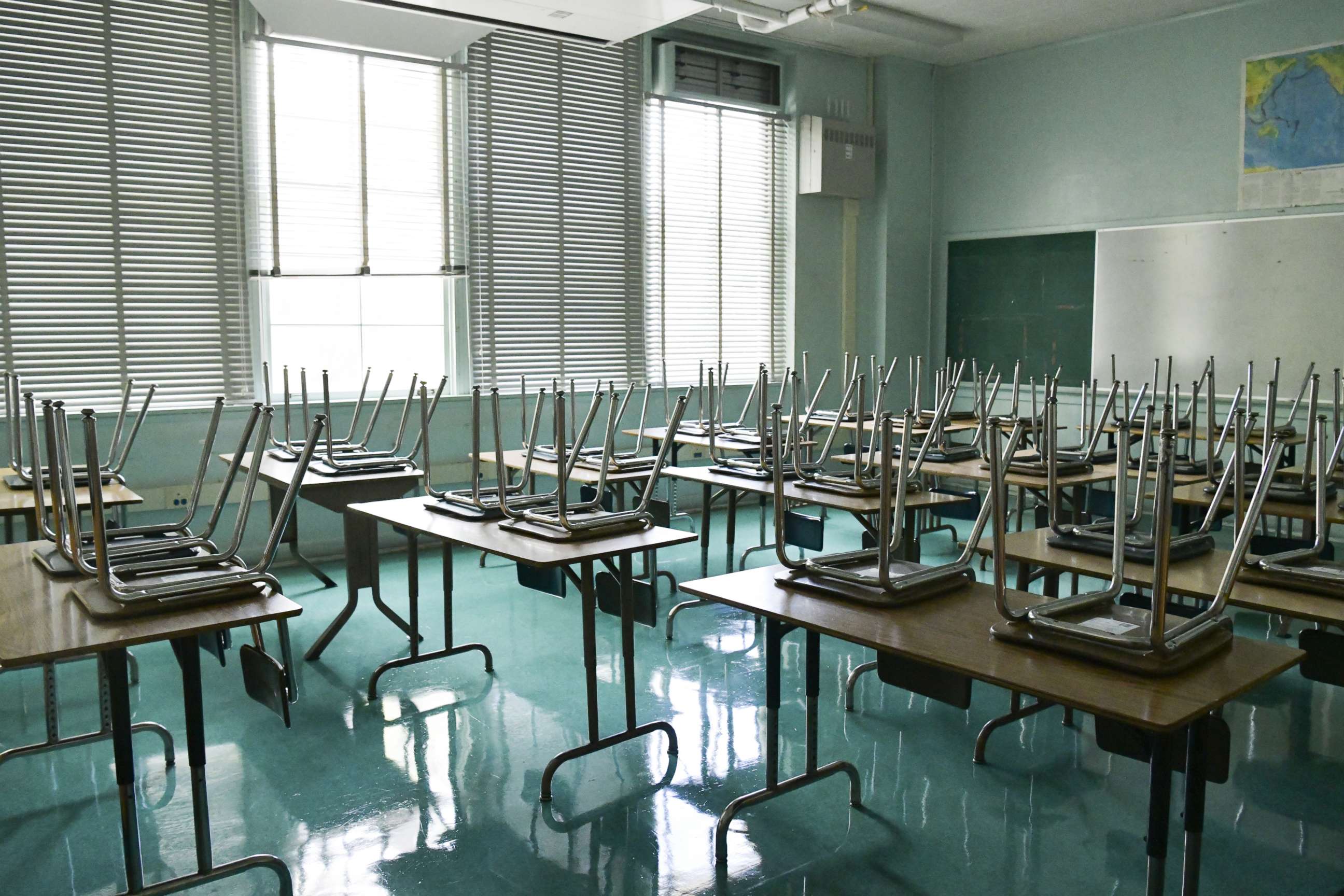 PHOTO: An empty classroom is seen at Hollywood High School, Aug. 13, 2020, in Hollywood, Calif.