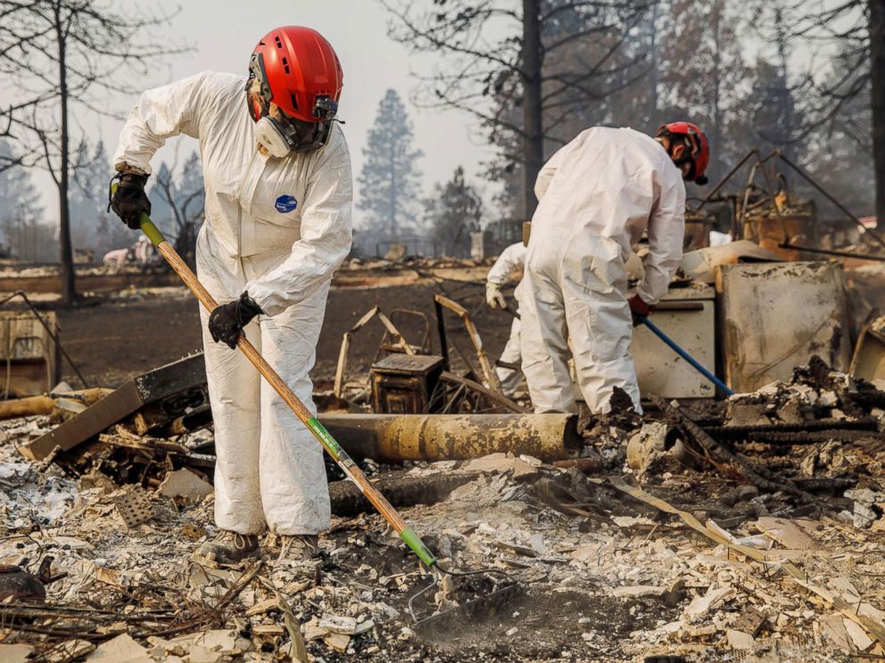 PHOTO: A Search and Rescue Team searches for debris in search of human remains at Paradise Gardens Gardens on November 16, 2018 in Paradise, California.