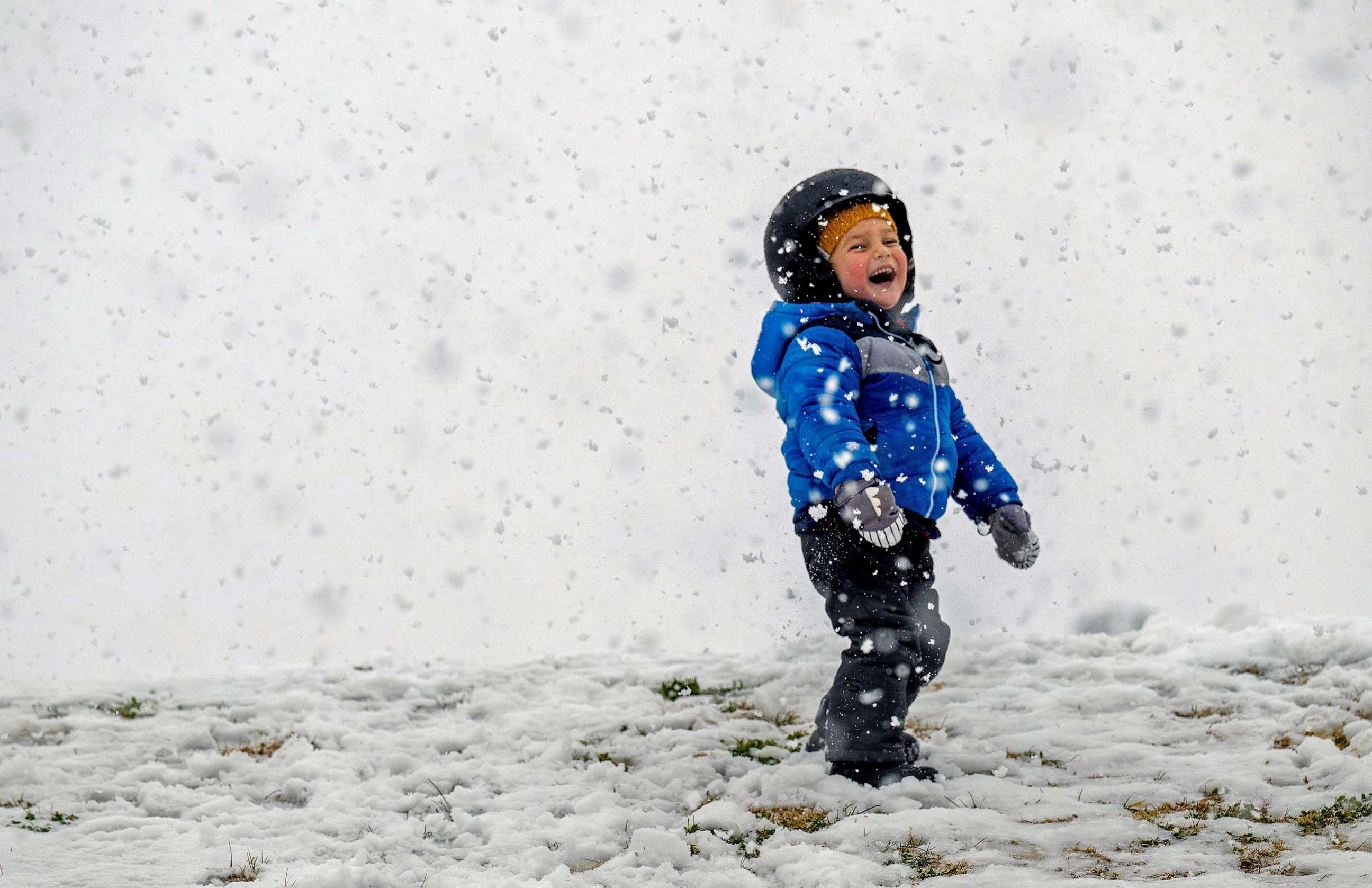 PHOTO: Kamal Rahm,3, of Carlsbad, enjoys the snow at Yucaipa Community Park in Yucaipa, Calif., on Thursday, February 23, 2023. (Terry Pierson/The Orange County Register via AP)