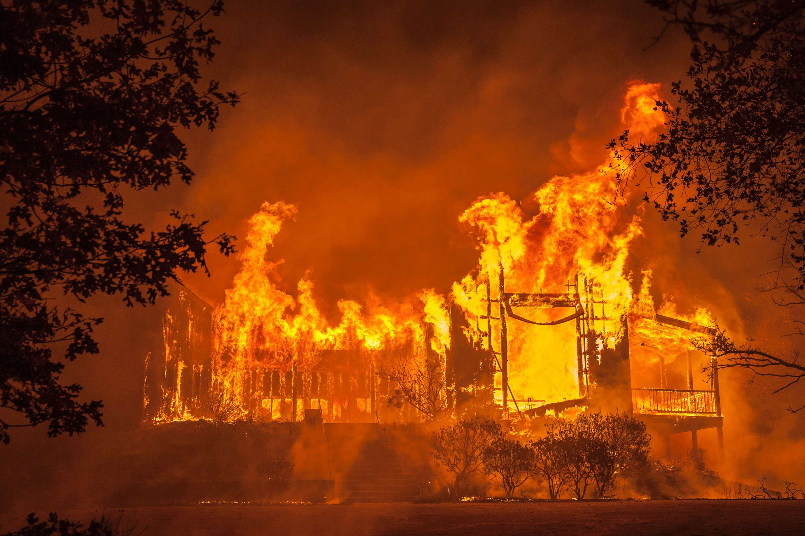 PHOTO: Fire totally engulfed the main structure at the Paras Vineyards as the Nun fire continues to burn west of downtown Napa, Calif., Oct. 10, 2017. 