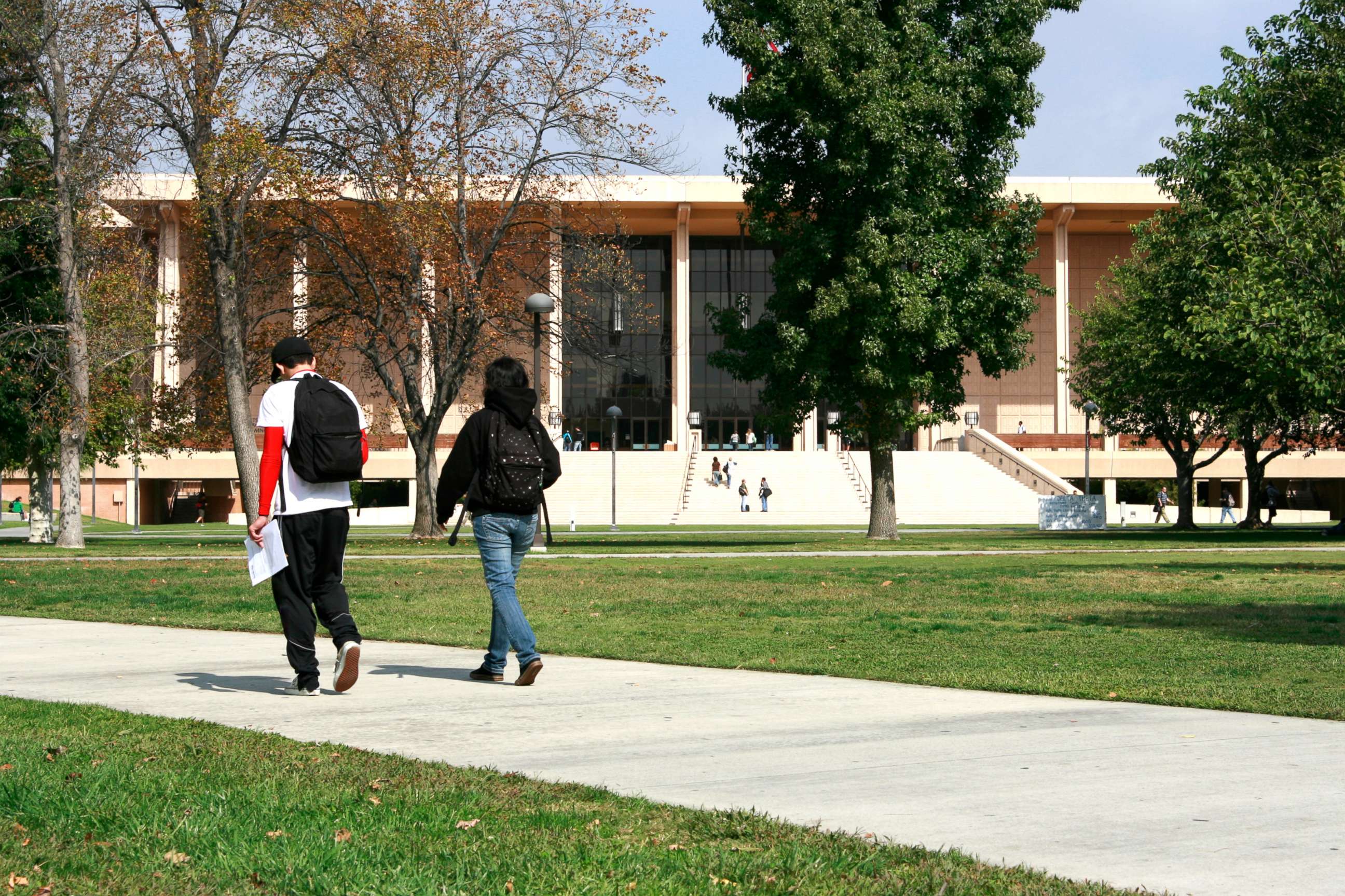 PHOTO: Students walking to class on the California State University, Northridge campus in Los Angeles. 