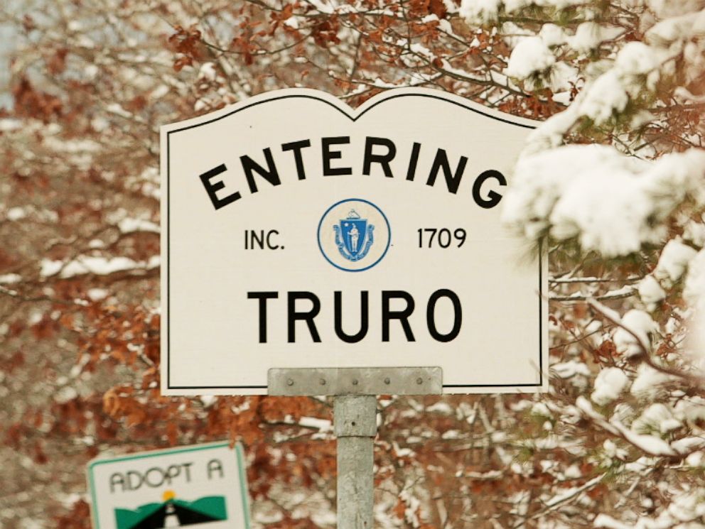 PHOTO: The welcome sign for the town of Truro, Mass.