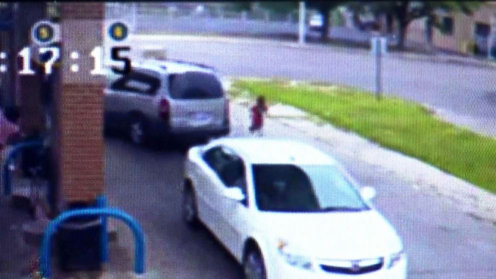 VIDEO: Child escapes alleged car thief moments before he drives off: Video