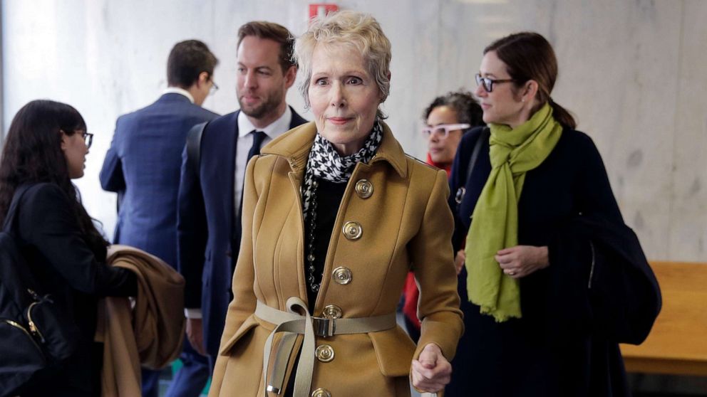 PHOTO: E. Jean Carroll, center, waits to enter a courtroom in New York, March 4, 2020.