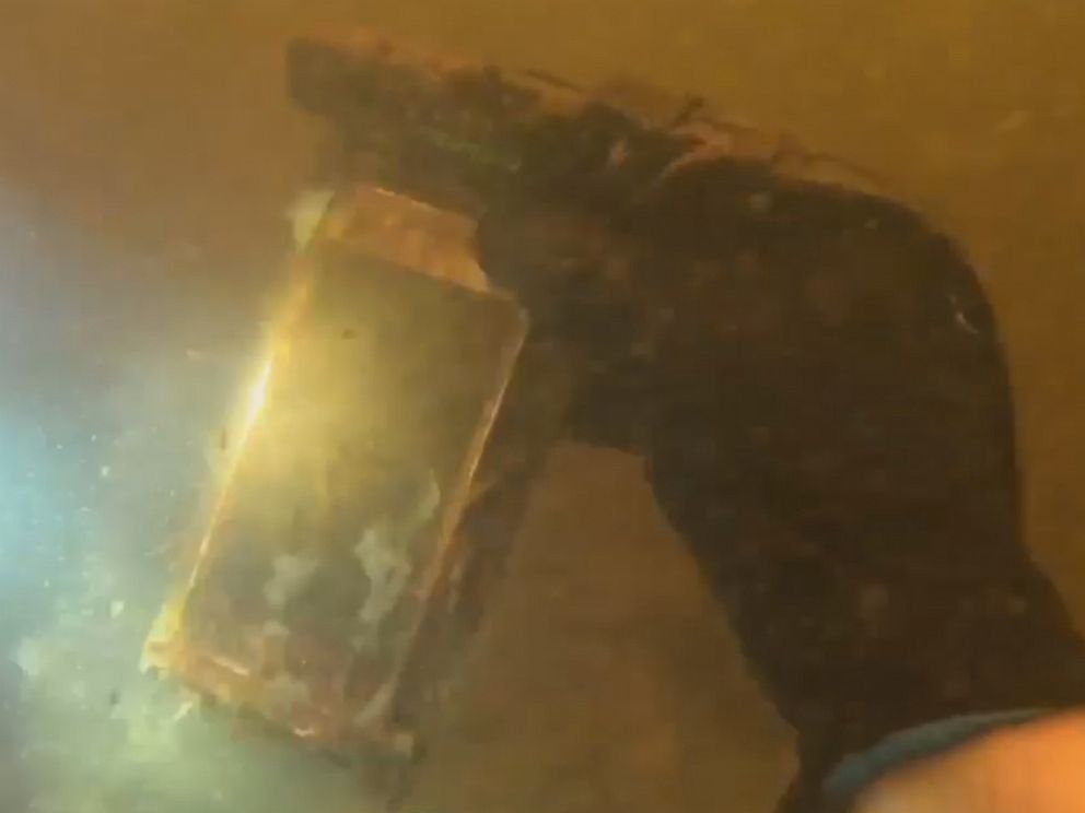 PHOTO: Erica Bennett lost her iPhone in the Edisto River. The phone was in a waterproof case when it fell into the river and was found by Michael Nugget Noggin Bennett.