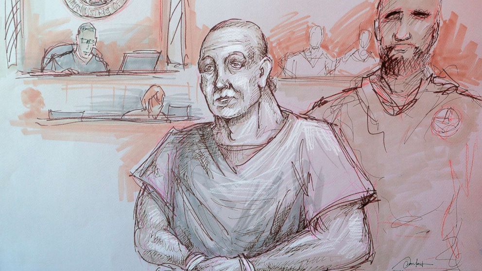 PHOTO: In this courtroom sketch, Cesar Sayoc, left, appears in federal court, Monday, Oct. 29, 2018, in Miami.