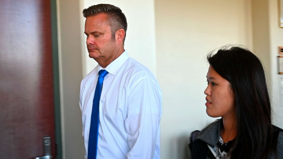 PHOTO: Chad Daybell, Lori Vallow's husband, walks into court for his wife's hearing on child abandonment and other charges in Lihue, Hawaii, Feb. 21, 2020.