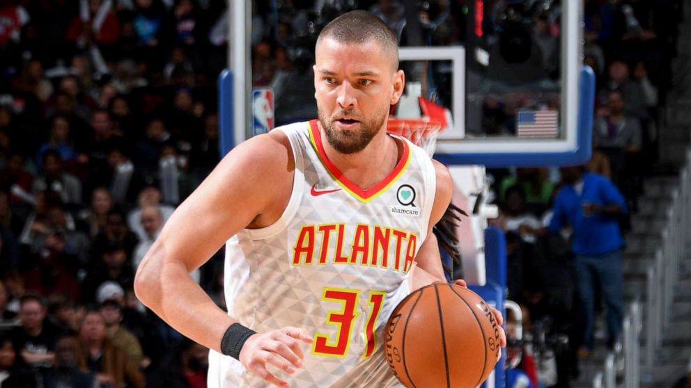Nba Player Chandler Parsons Faces Potentially Career Ending Injury After Car Hit By Drunk Driver Law Firm Says Abc News