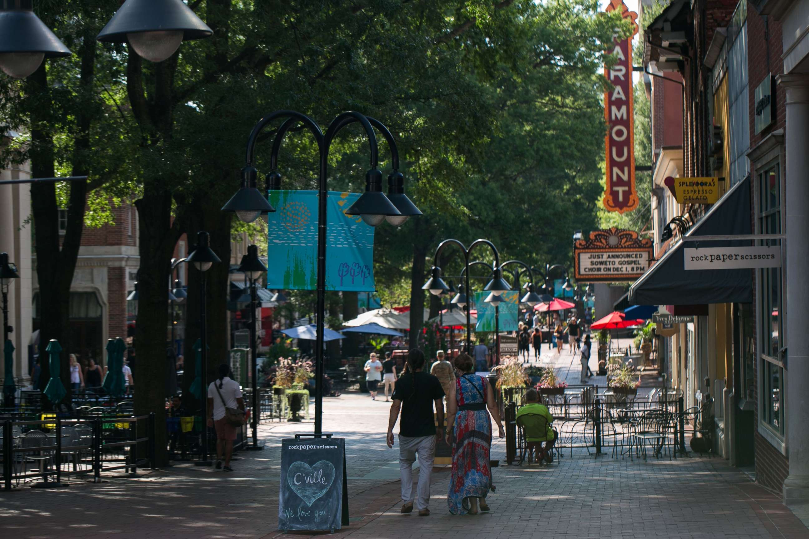 PHOTO: People walk down the open air mall in downtown Charlottesville, Va., Aug. 10, 2018.
